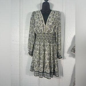 Max Studio Green Floral Print V-Neck Long Sleeve Smocked Dress Size Medium EUC